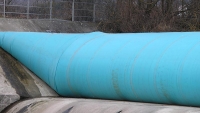 Water and air filled rubber dams